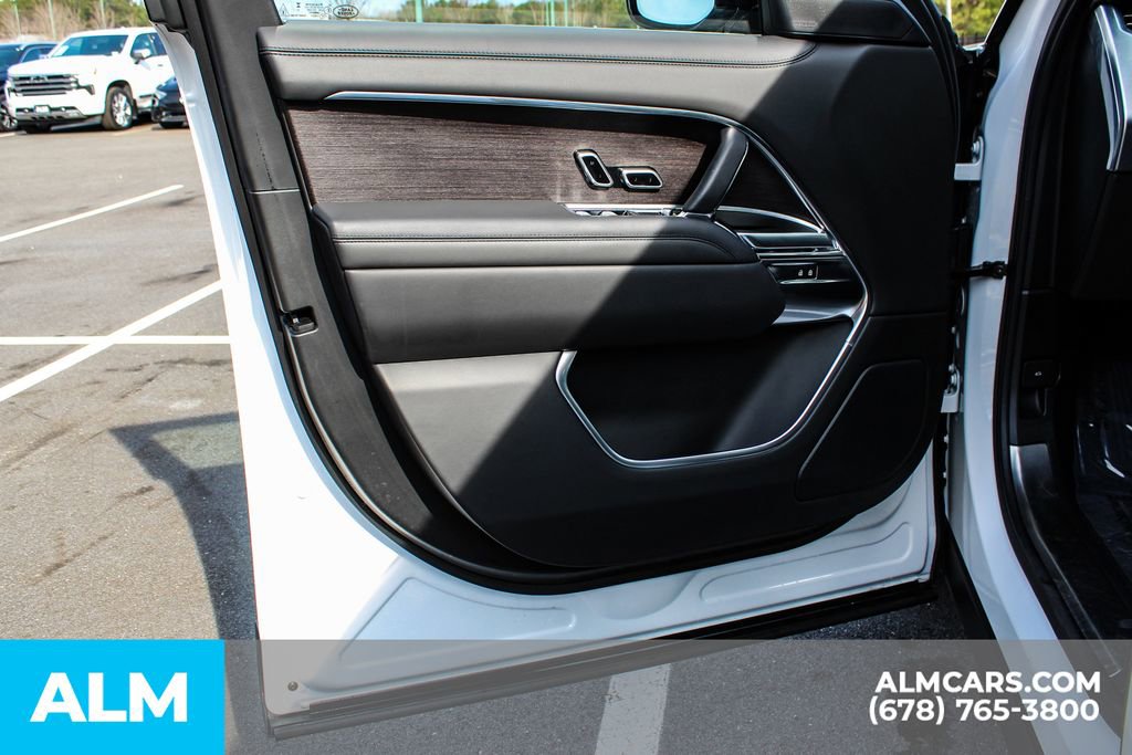 Used 2024 Land Rover Range Rover SE image 38