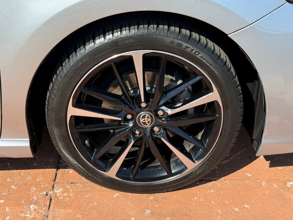 Used 2020 Toyota Camry XSE FWD image 8