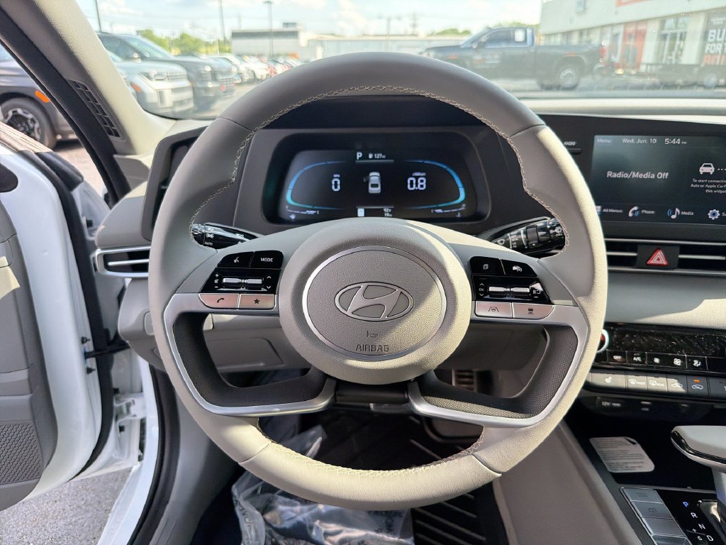 New 2026 Hyundai Elantra SEL Sport Premium FWD image 11