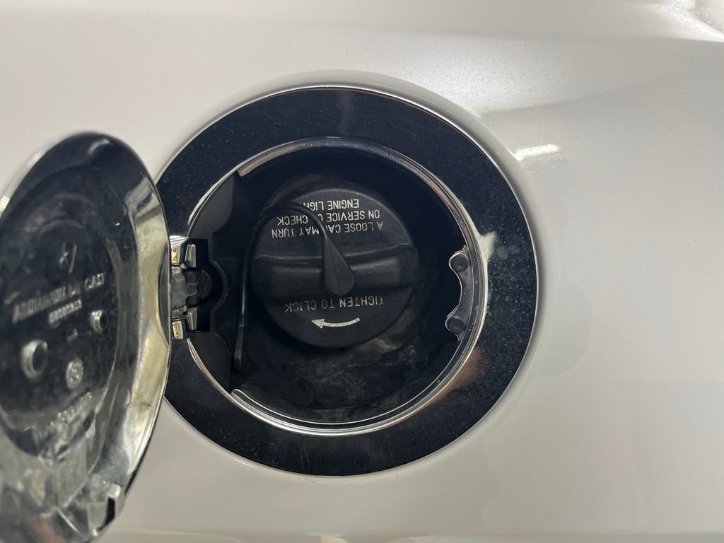 Used 2013 Dodge Challenger R/T Plus image 38