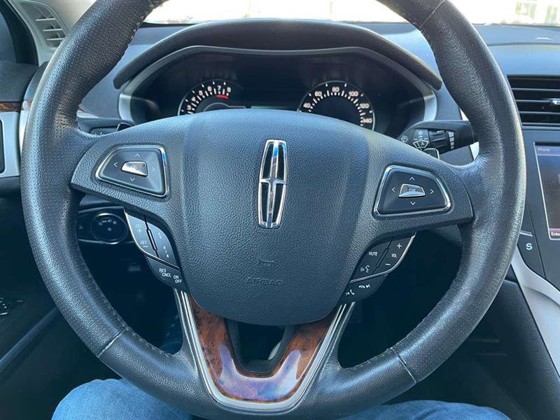 Used 2013 Lincoln MKZ image 65