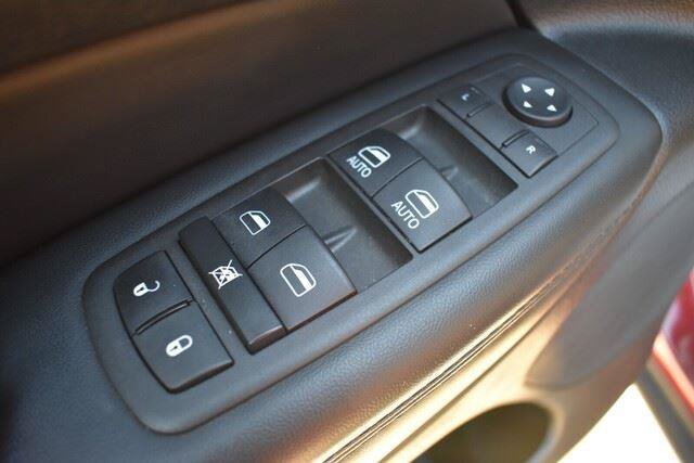 Used 2022 Jeep Grand Cherokee Limited AWD/4WD image 26