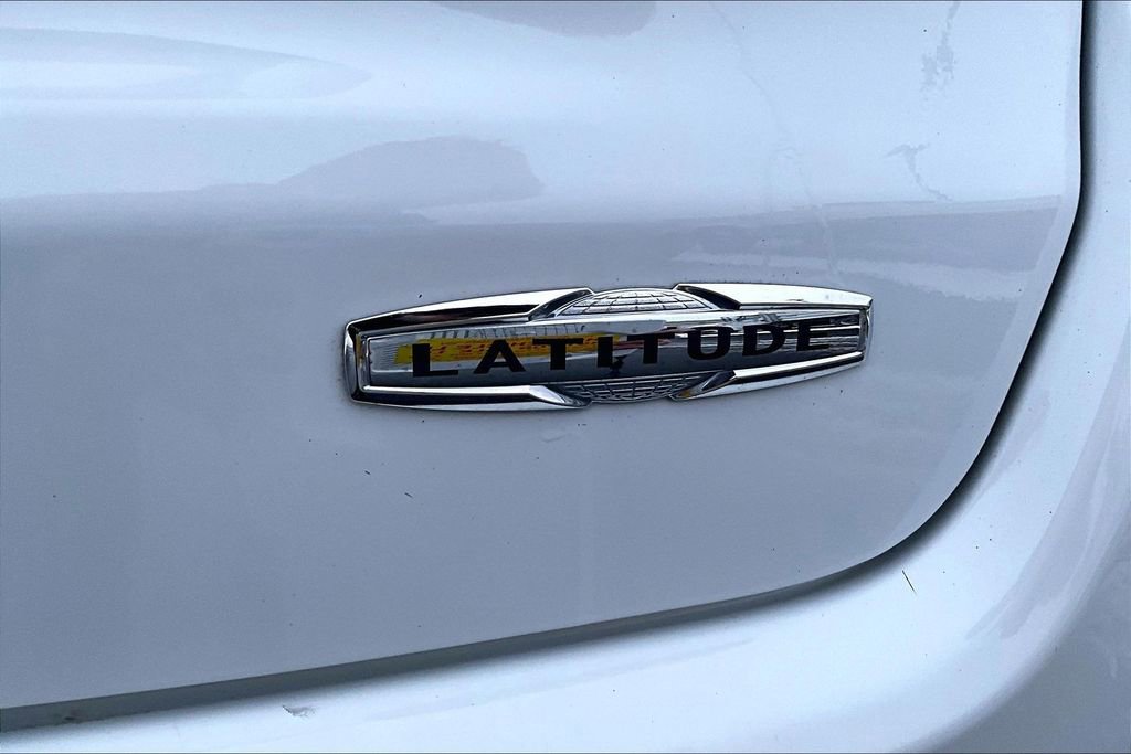 Used 2024 Jeep Compass Latitude image 8