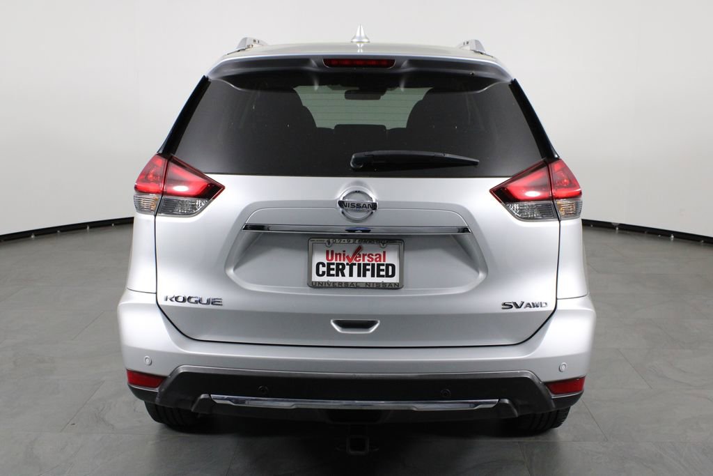 Used 2019 Nissan Rogue SV image 10