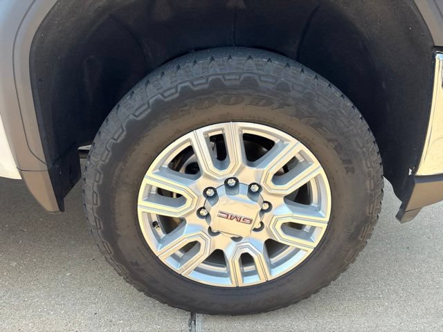 Used 2023 GMC Sierra 2500 SLT w/ SLT Premium Package AWD/4WD image 25