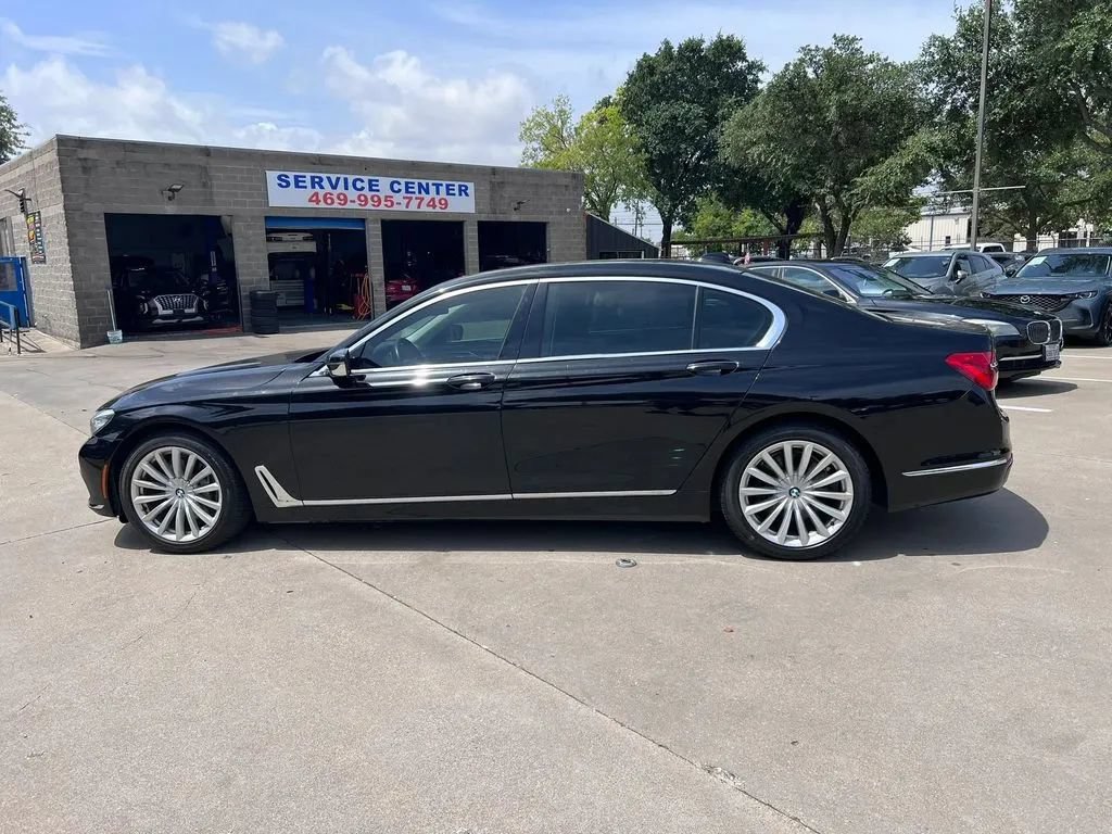 Used 2018 BMW 740i RWD image 16