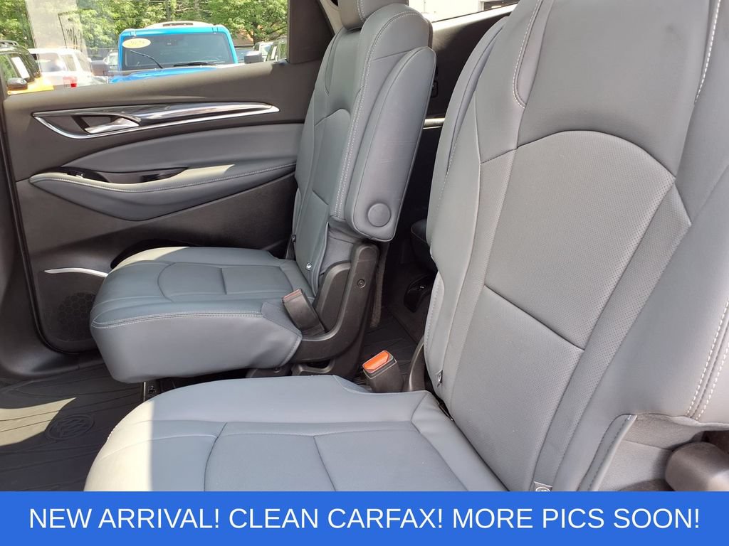 Used 2020 Buick Enclave Essence w/ Sport Touring Edition FWD image 6