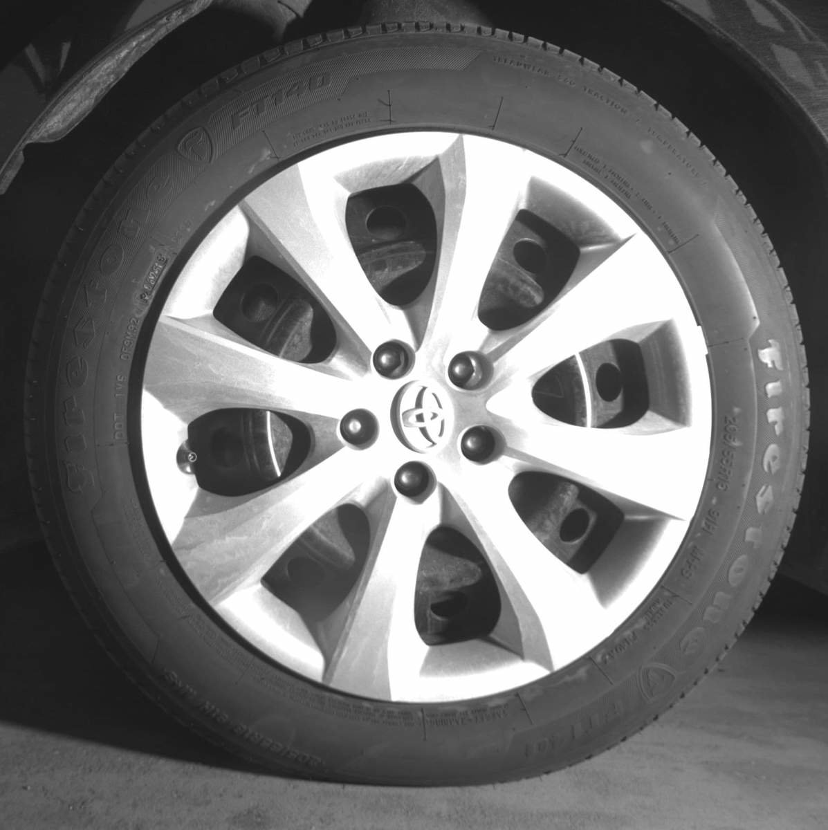 Used 2025 Toyota Corolla LE FWD image 9