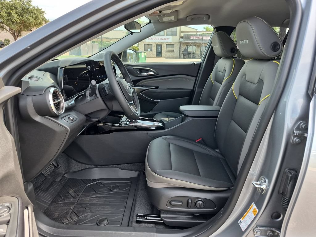 New 2026 Chevrolet Trax ACTIV w/ Driver Confidence Package FWD image 17