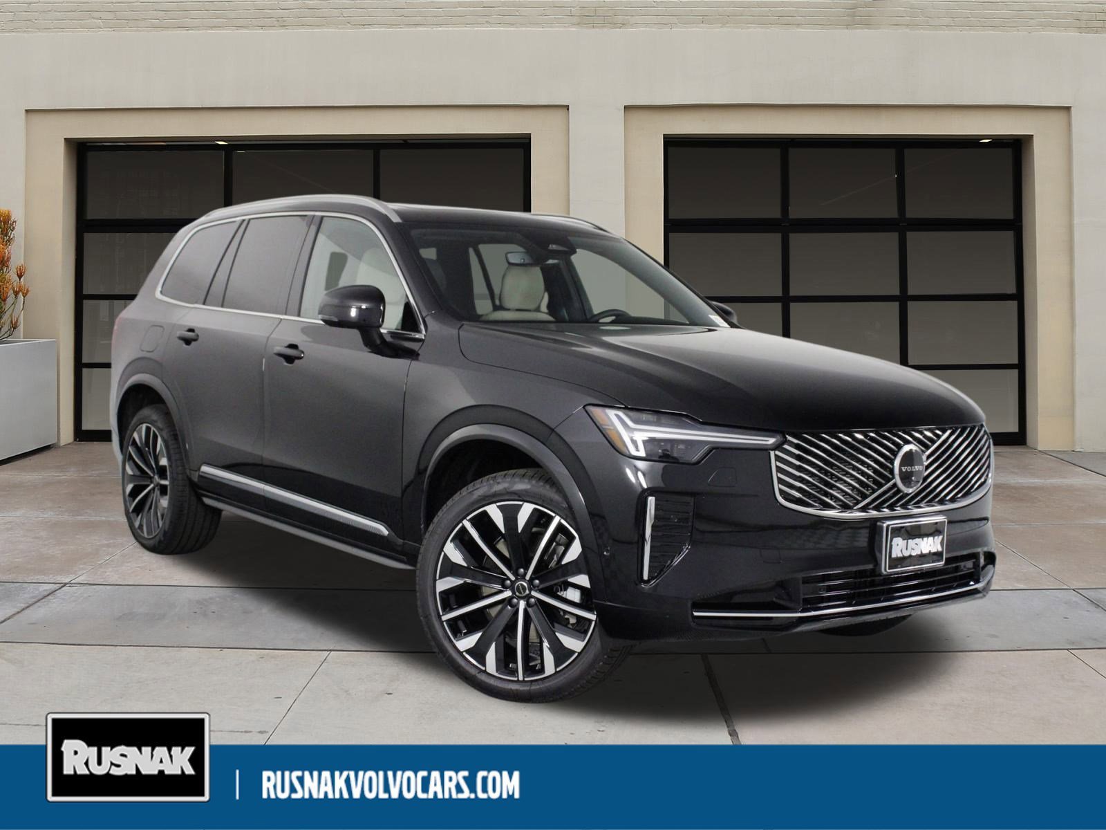 New 2026 Volvo XC90 B5 Plus image 1
