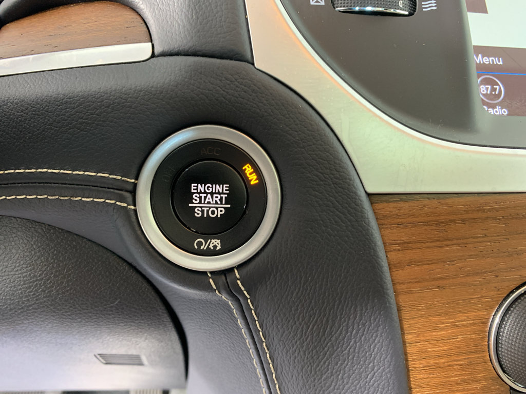 Used 2018 Chrysler 300 C w/ Sun, Sound & Nav Package RWD image 16