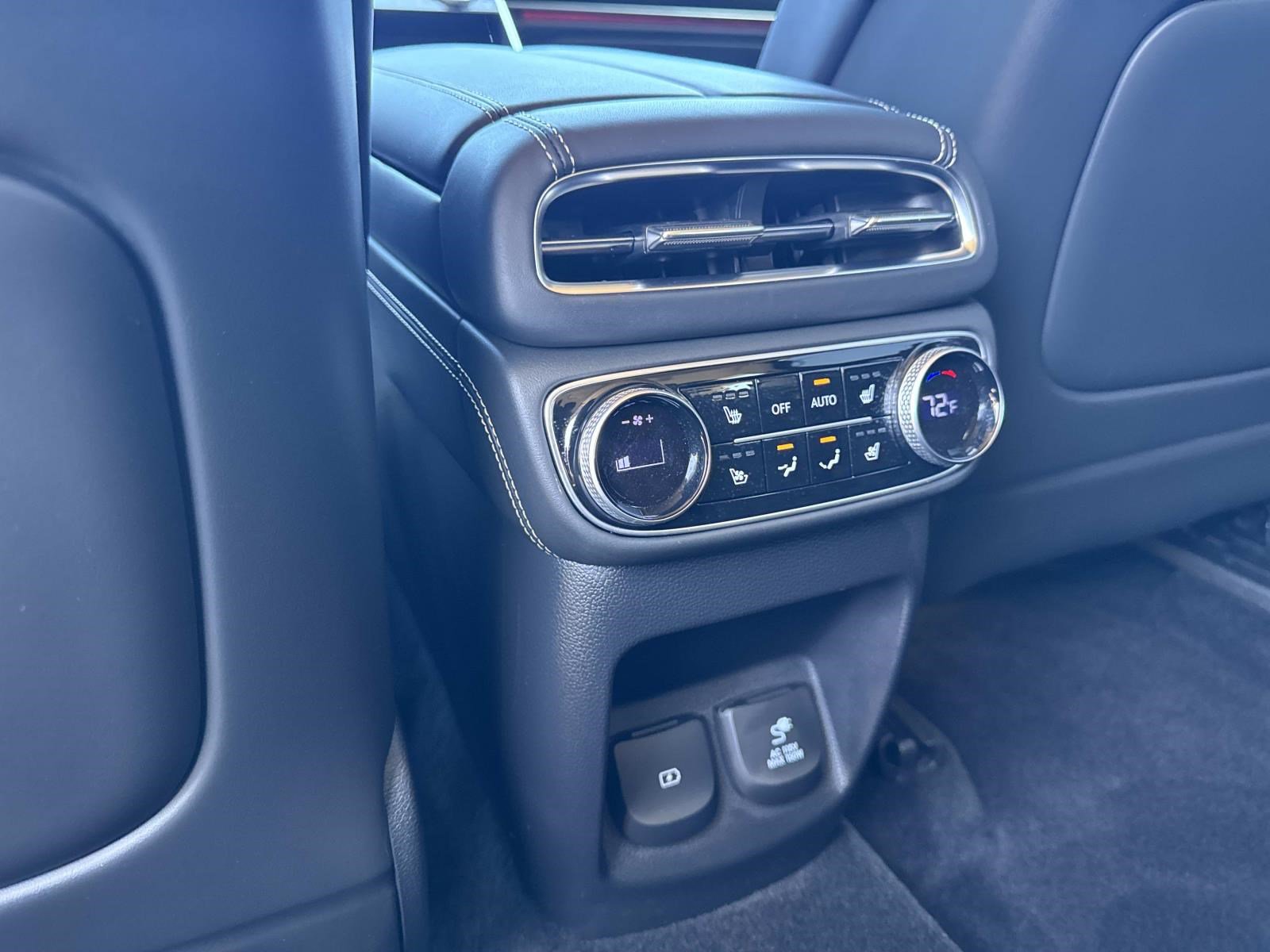 Used 2024 Genesis GV80 3.5T image 17