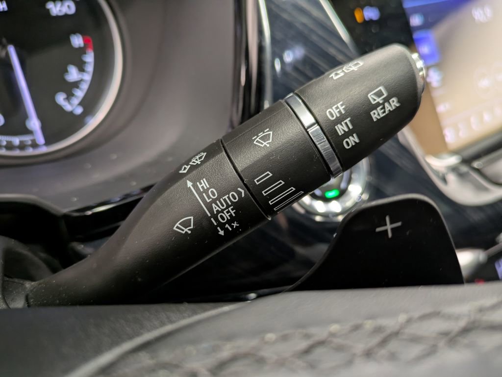 Used 2024 Cadillac XT6 Premium Luxury w/ LPO, Floor Liner Package image 18