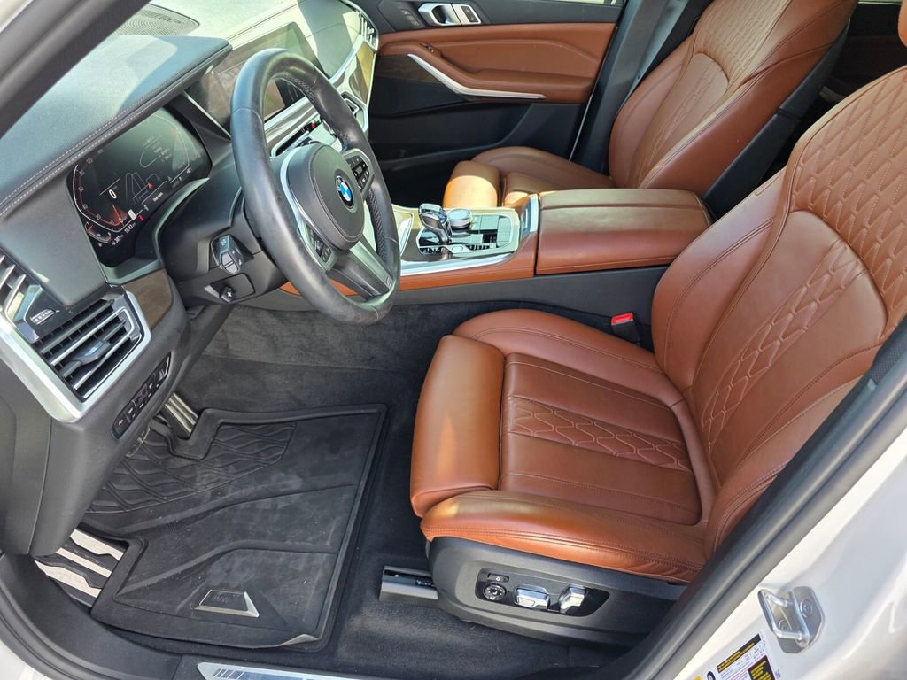 Used 2021 BMW X5 sDrive40i w/ M Sport Package image 9