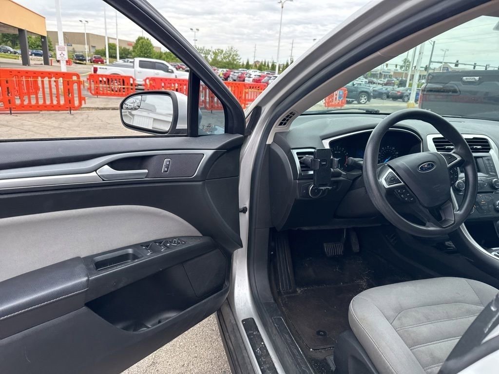 Used 2015 Ford Fusion S FWD image 18