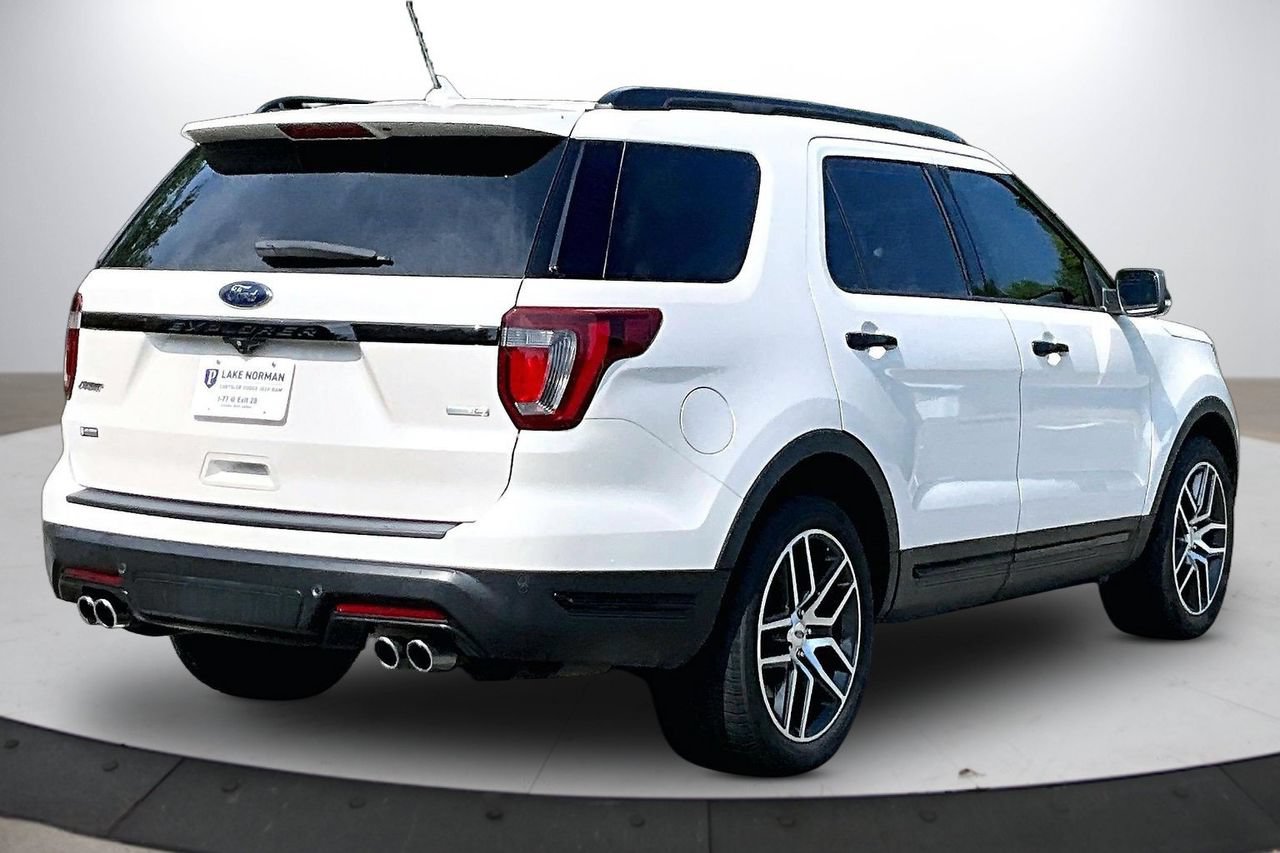 Used 2019 Ford Explorer Sport w/ Equipment Group 401A AWD/4WD image 9