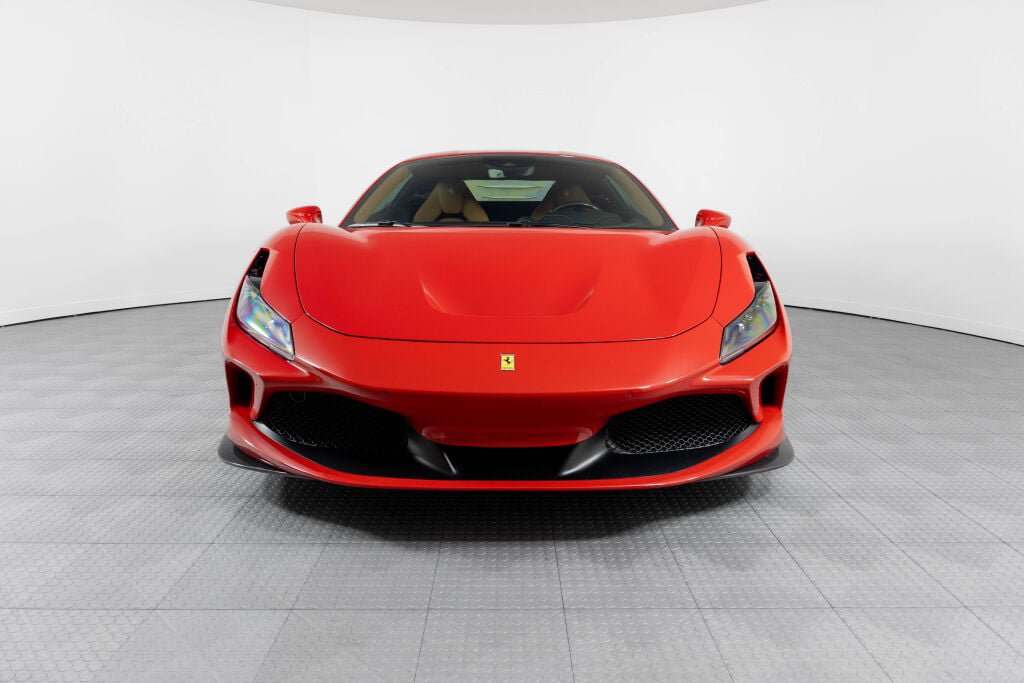 Certified 2021 Ferrari F8 Tributo RWD image 11