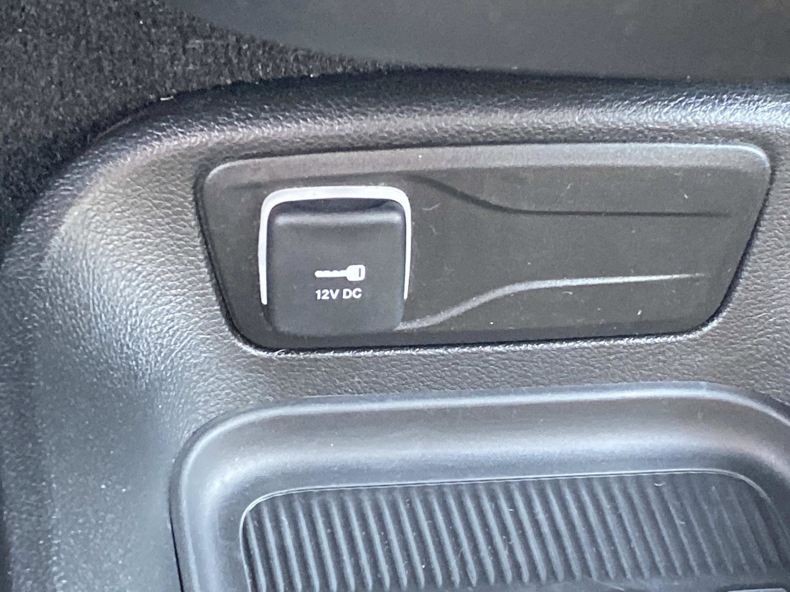 Certified 2025 Chrysler Pacifica Select image 42