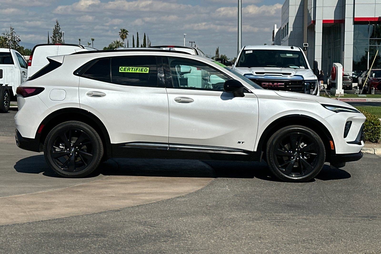 Used 2024 Buick Envision Sport Touring AWD/4WD image 3
