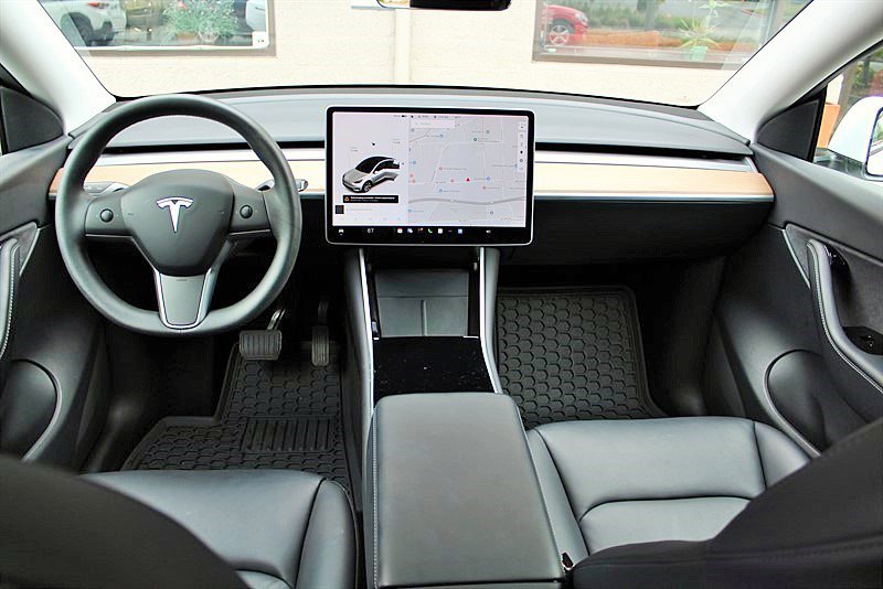 Used 2020 Tesla Model Y Long Range image 2