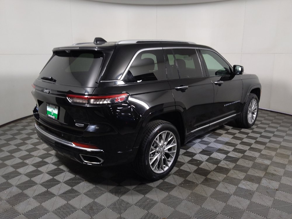 Used 2022 Jeep Grand Cherokee Summit w/ Advanced Protech Group IV AWD/4WD image 9