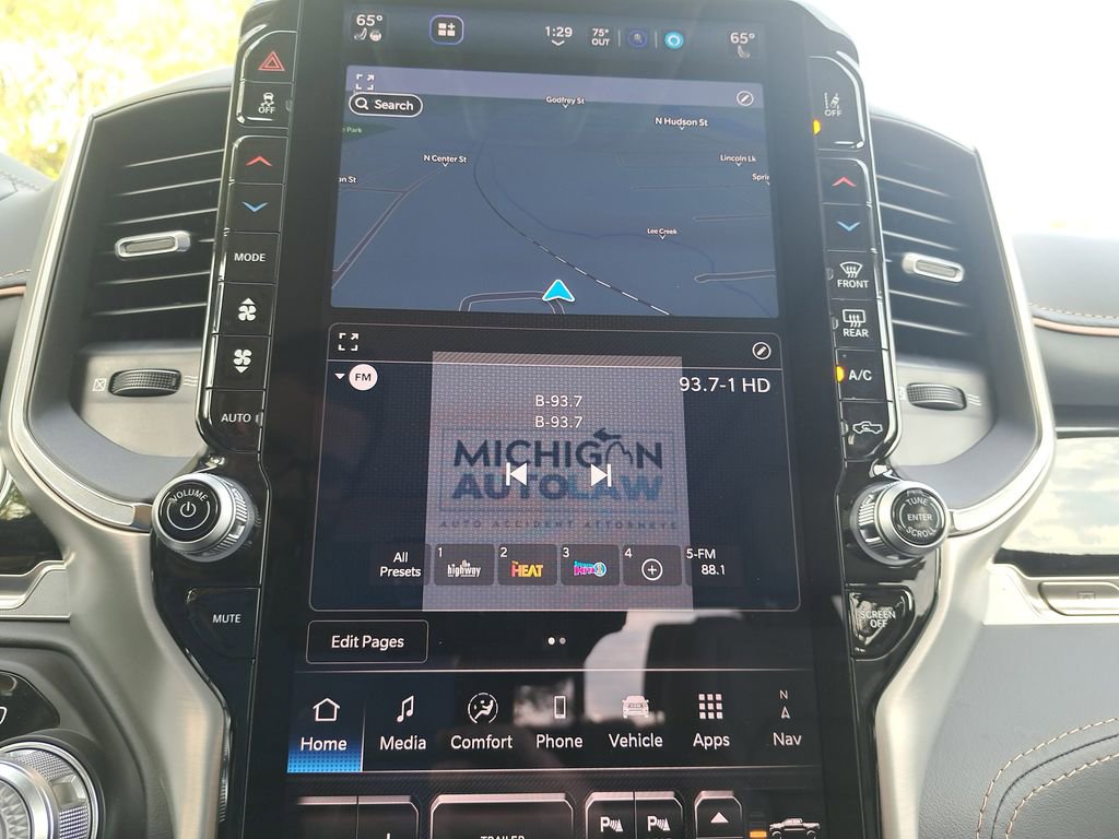 Used 2025 RAM 1500 Tungsten w/ Trailer Tow Group image 19