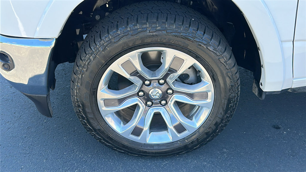 Used 2024 RAM 1500 Limited image 9