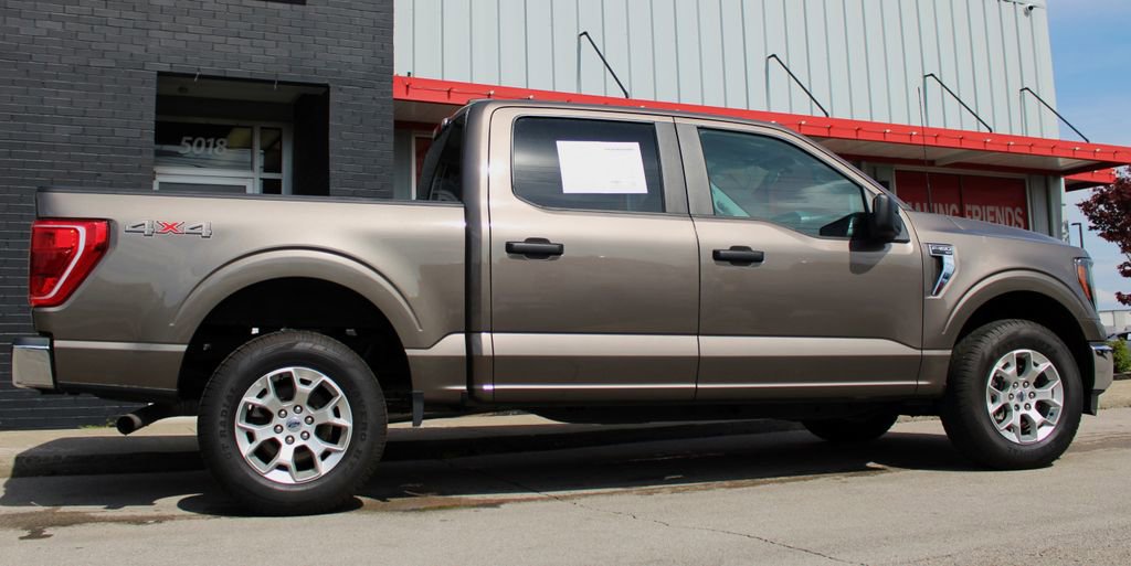 Used 2023 Ford F150 XLT image 3