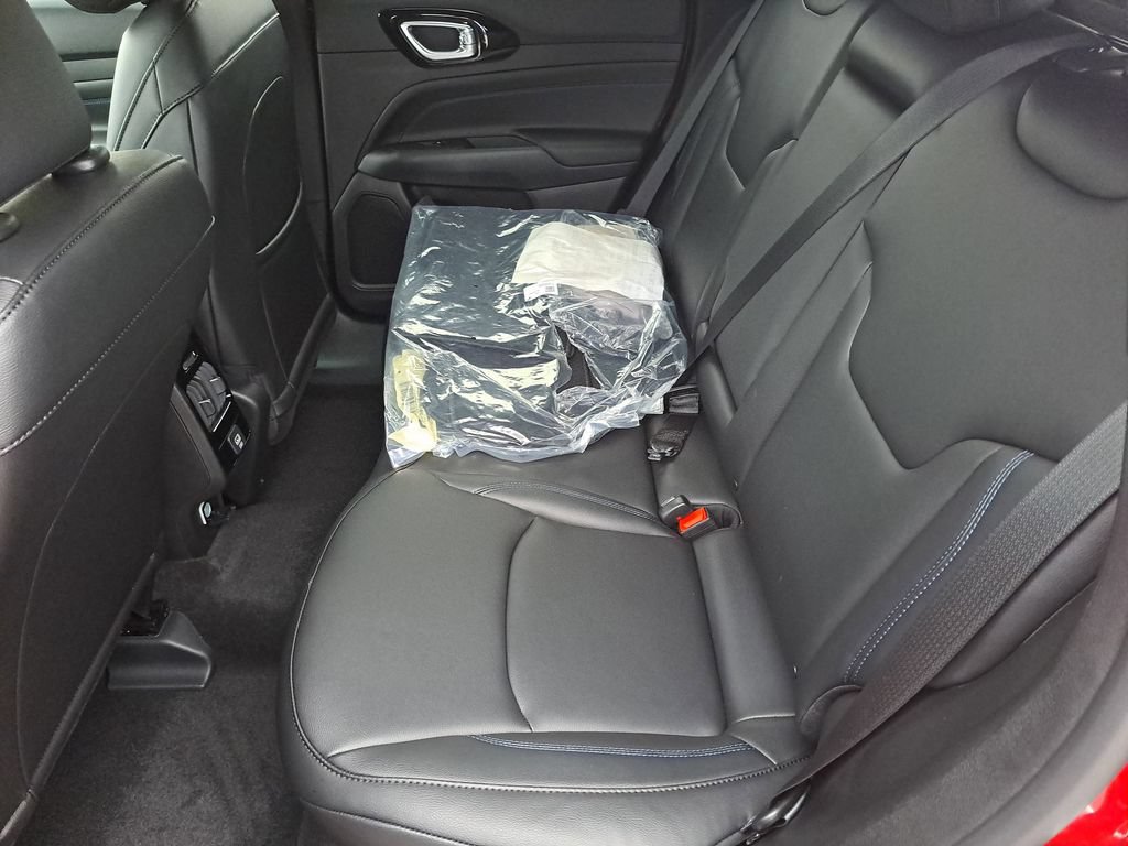 New 2026 Jeep Compass Limited AWD/4WD image 14