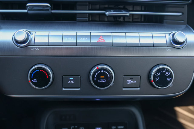 New 2026 Hyundai Kona SE FWD image 18