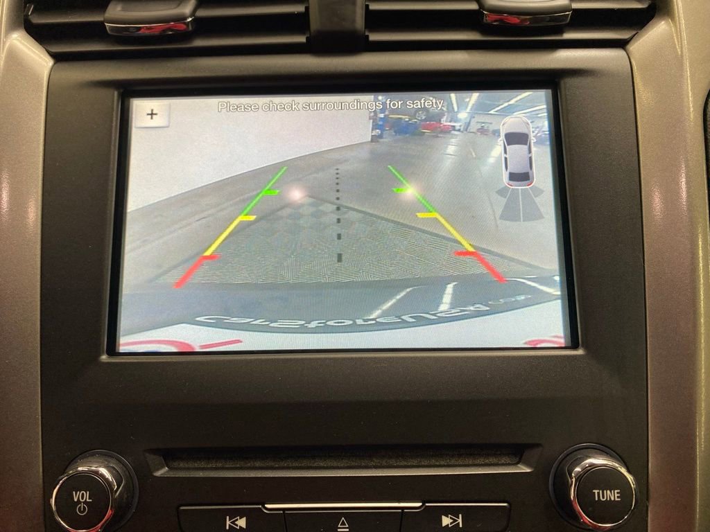 Used 2018 Ford Fusion SE w/ Fusion SE Technology Package image 25