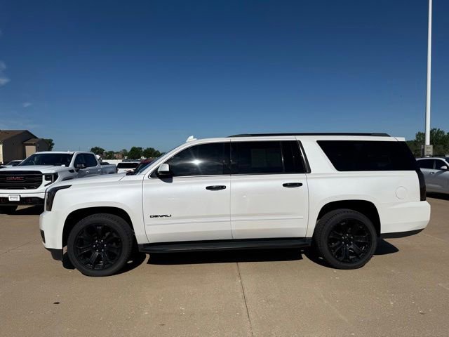 Used 2020 GMC Yukon XL Denali AWD/4WD image 6