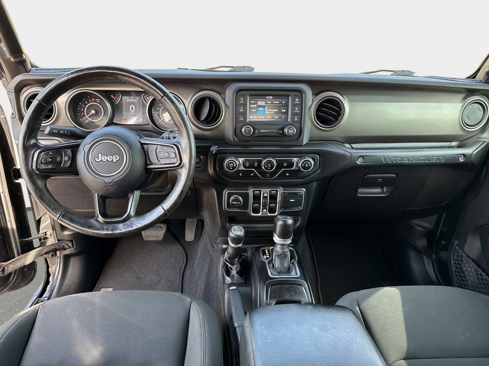 Used 2018 Jeep Wrangler Unlimited Sport S AWD/4WD image 16