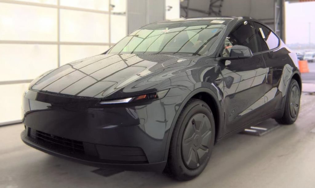 Used 2026 Tesla Model Y 2WD