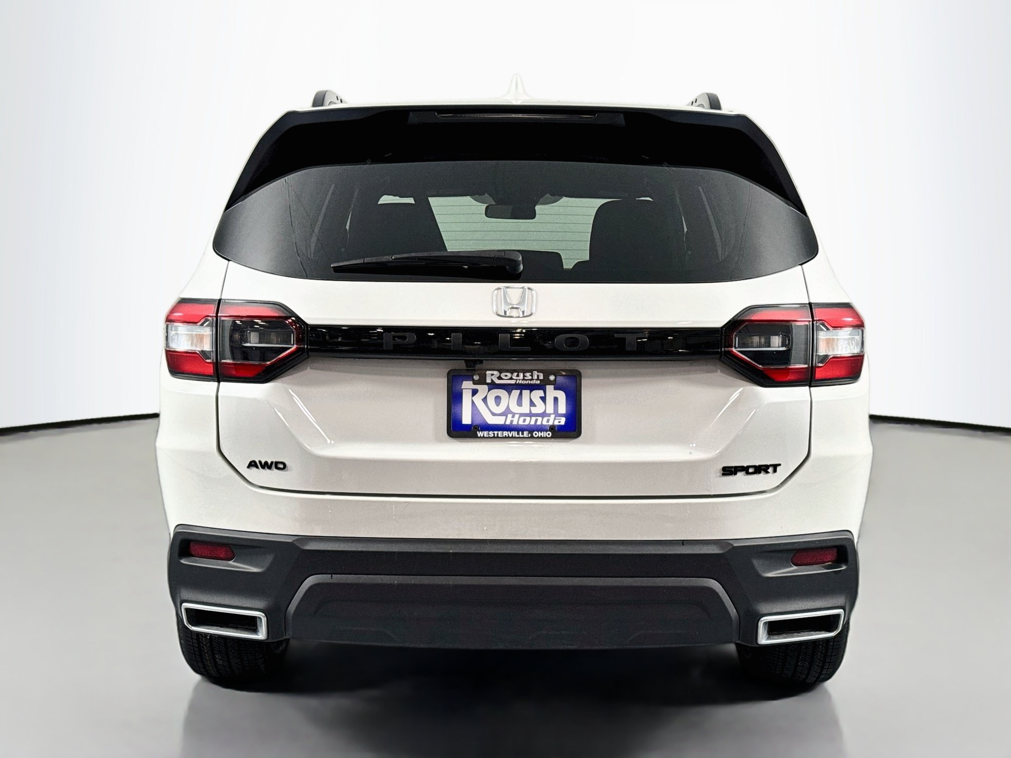 Certified 2023 Honda Pilot Sport image 6