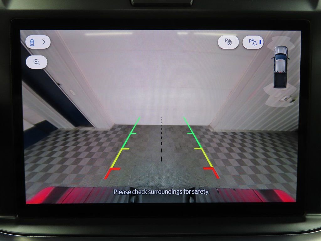 Used 2025 Ford F250 Platinum image 19