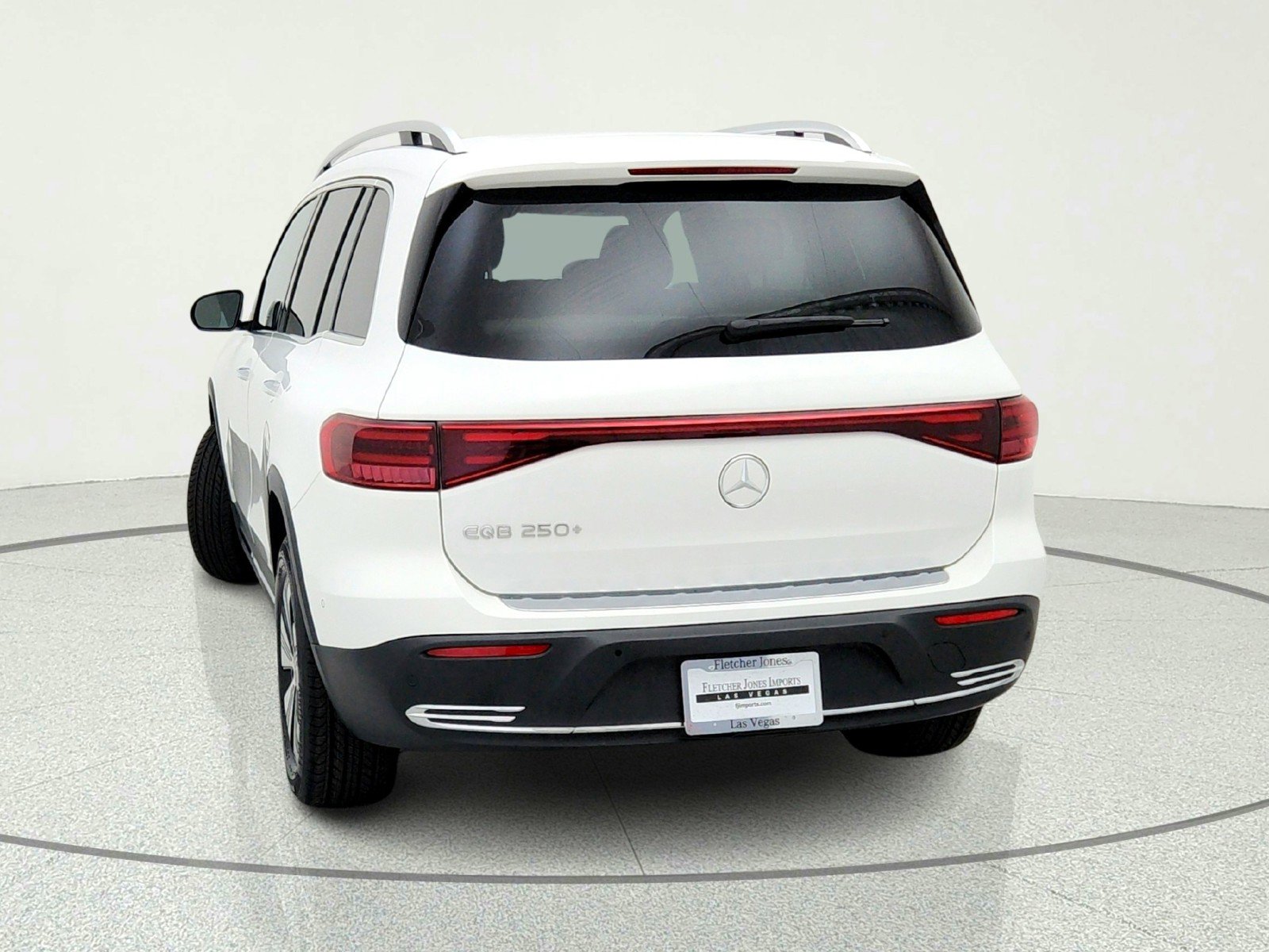 Certified 2025 Mercedes-Benz EQB 250+ w/ Driver Assistance Package image 11