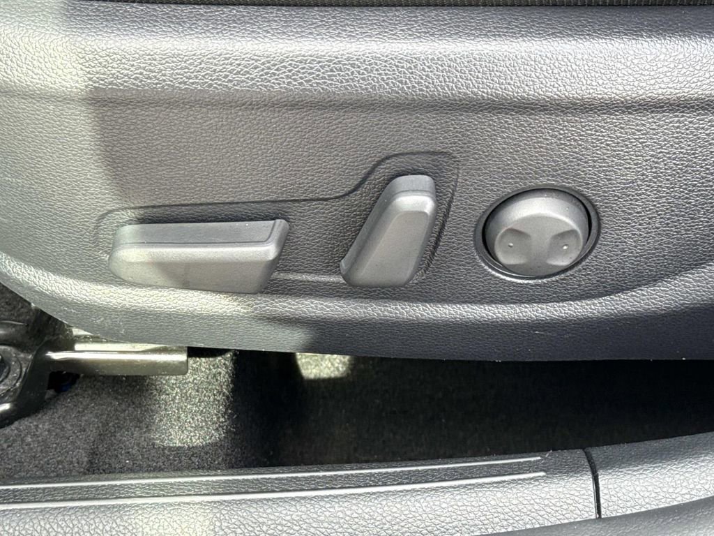Used 2024 Kia Seltos EX AWD/4WD image 18