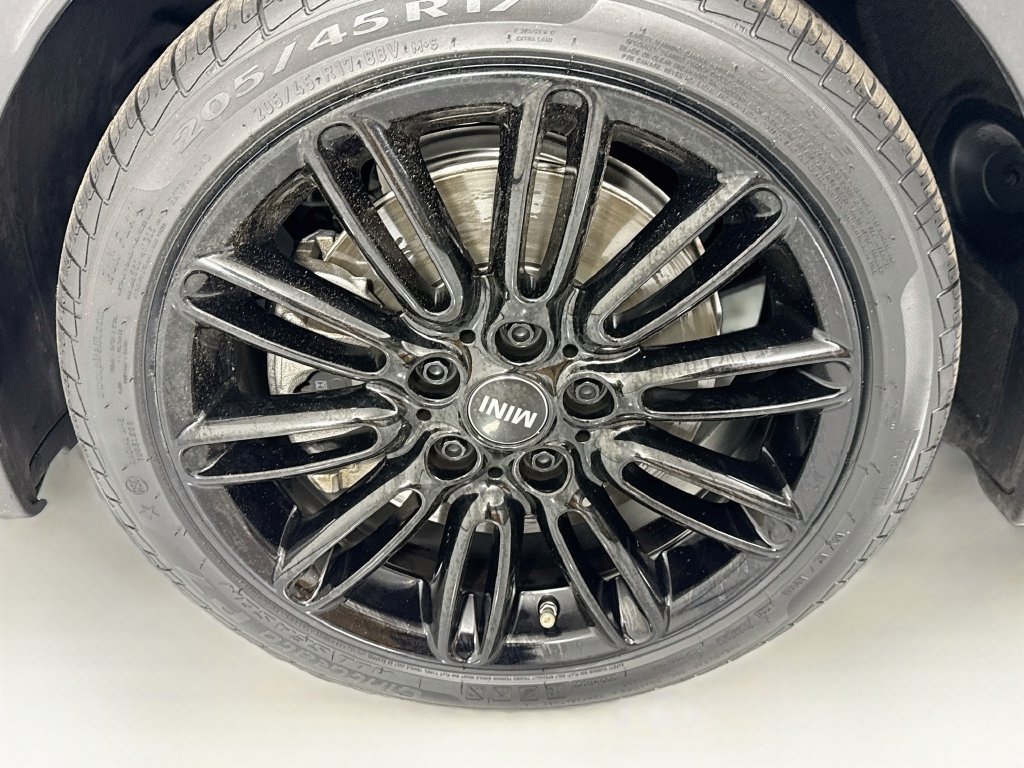 Certified 2024 MINI Cooper S FWD image 36