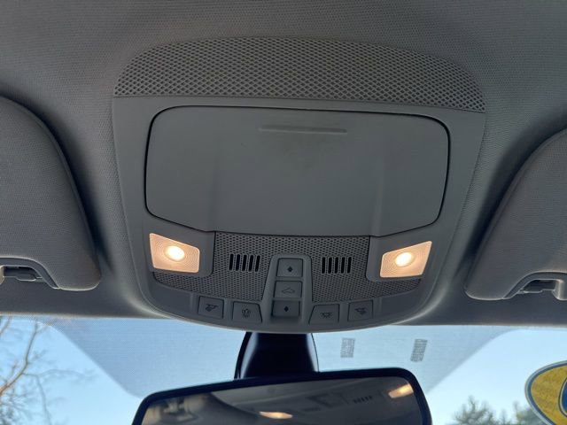 Used 2020 Ford Fusion SE image 16