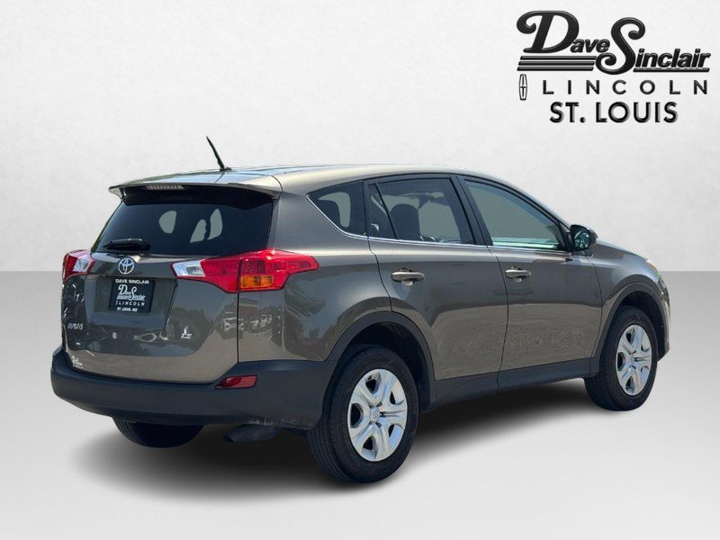 Used 2013 Toyota RAV4 LE FWD image 3