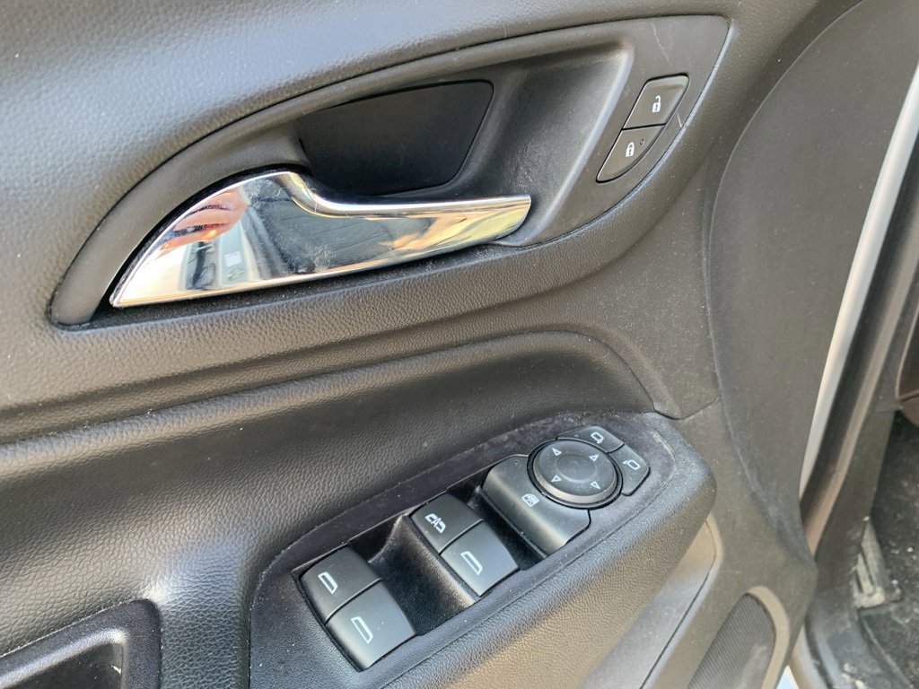 Used 2018 Chevrolet Equinox LT image 22