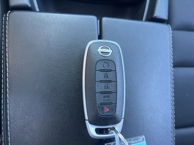 Used 2023 Nissan Rogue SV w/ SV Premium B Package image 18