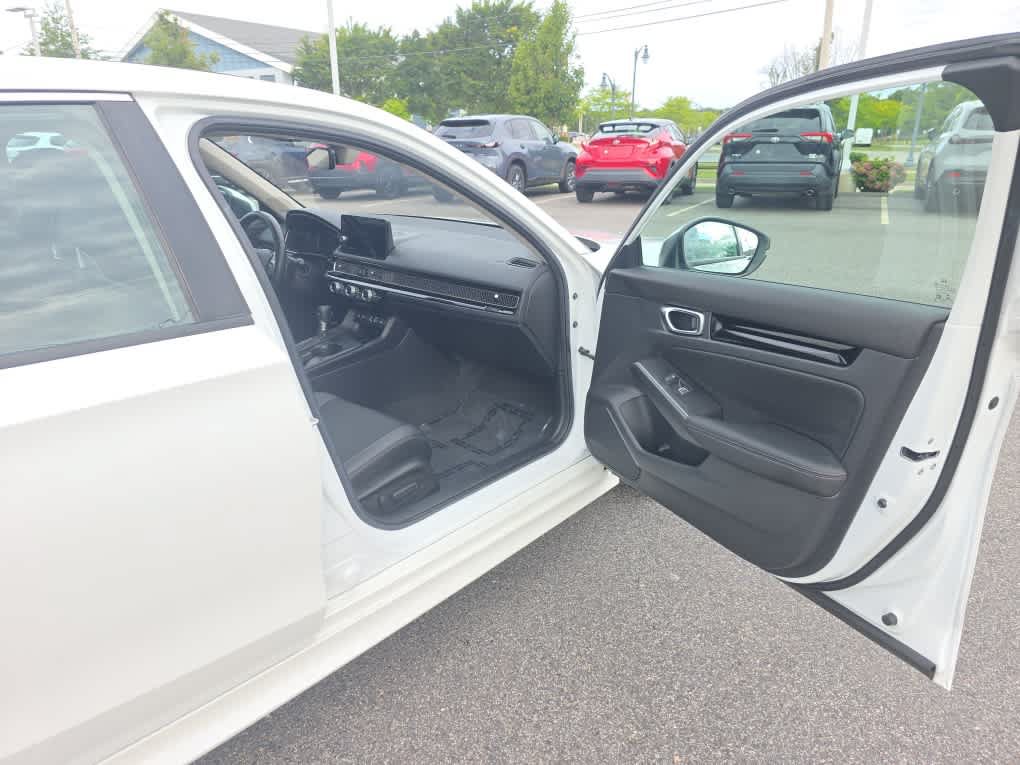 Used 2022 Honda Civic Touring image 23