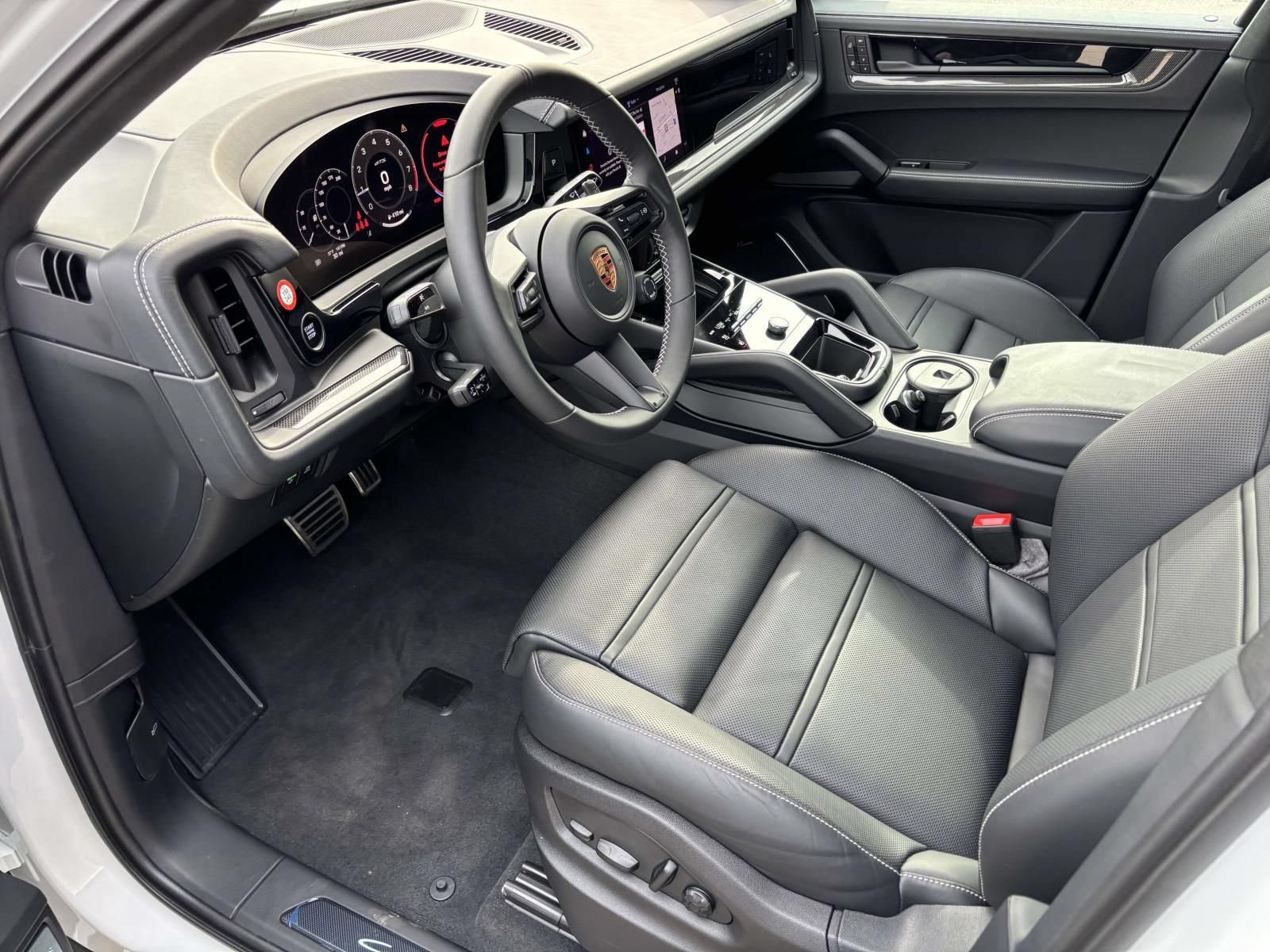 New 2026 Porsche Cayenne GTS AWD/4WD image 19