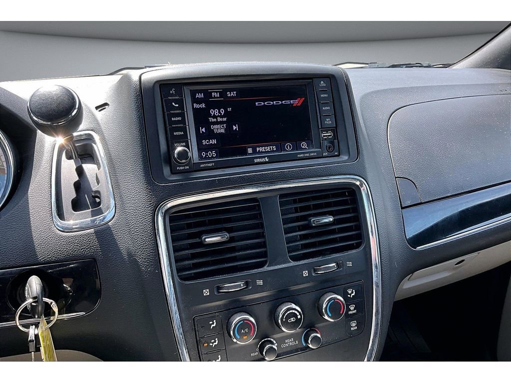 Used 2018 Dodge Grand Caravan SXT FWD image 9
