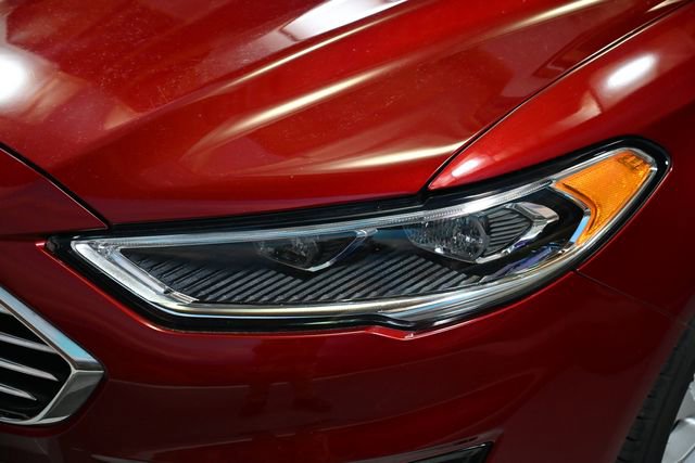 Used 2019 Ford Fusion SEL image 15