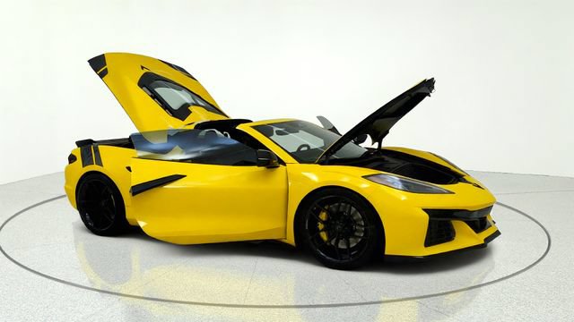 Used 2026 Chevrolet Corvette Z06 RWD image 9