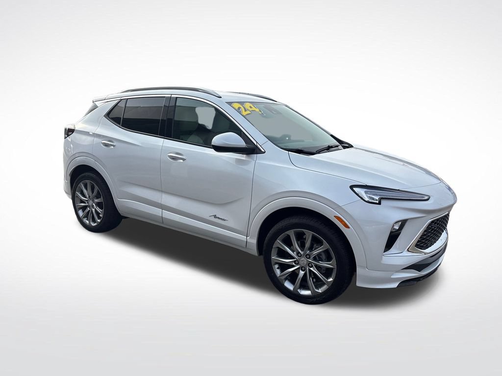 Used 2024 Buick Encore GX Avenir w/ Avenir Convenience Package AWD/4WD image 11