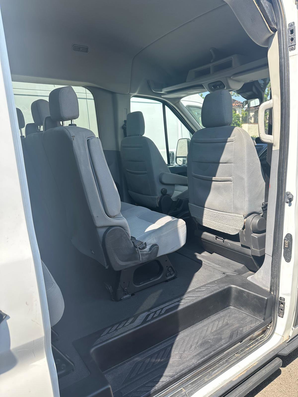 Used 2017 Ford Transit 350 XLT image 9